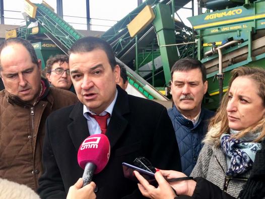 consejero agricultura almazaras castellar santiago