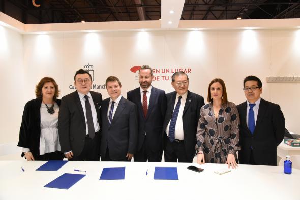 firma convenios touroperadores fitur