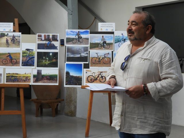 Exposición 30 días en bici y enterga premios