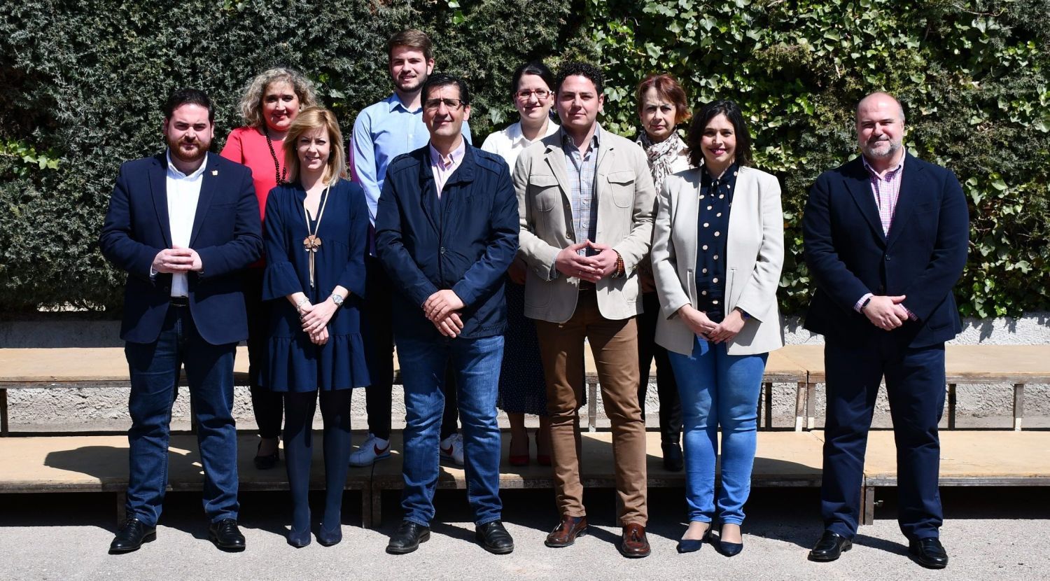 candidatura cortes pose ciudad real2019