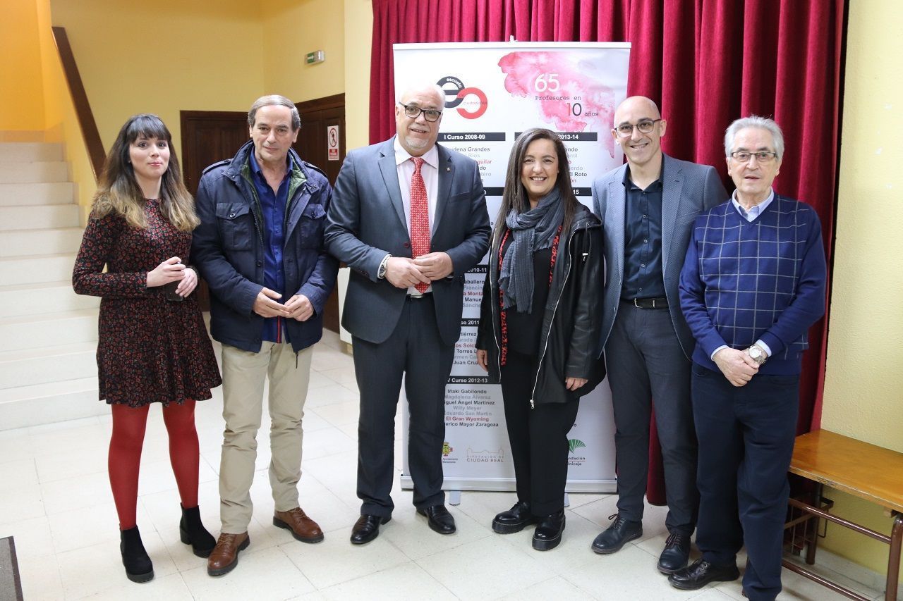 escuela de ciudadanos nuria varela e isaias lafuente 5