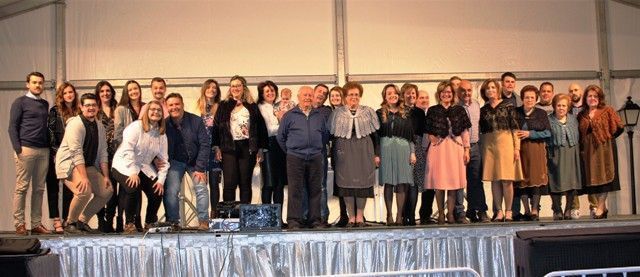 homenaje capitanes foto de familia Lara 2019