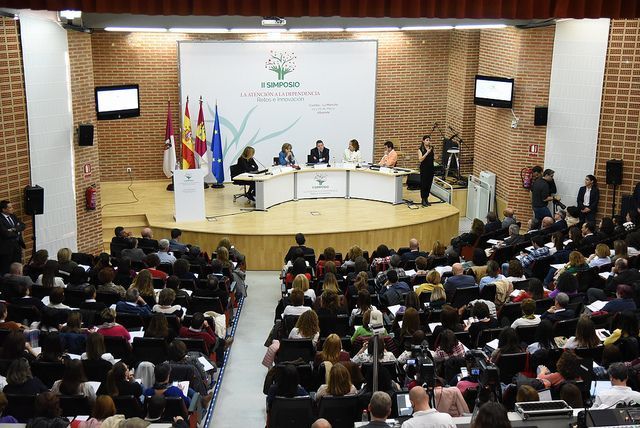 simposiun atencion dependencia