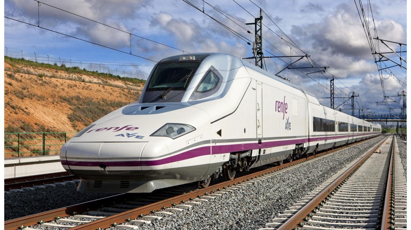 tren ave