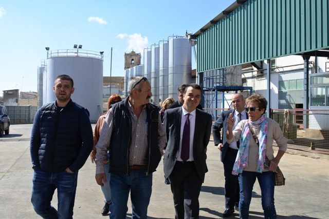 COOPERATIVA LOS HINOJOSOS