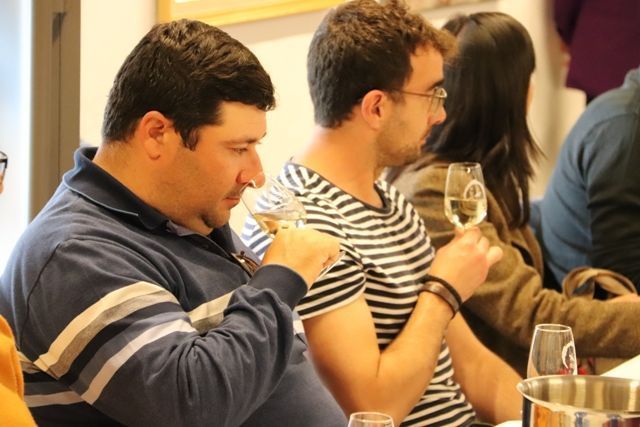Cata de vino y chocolate Desafío con sentido 8
