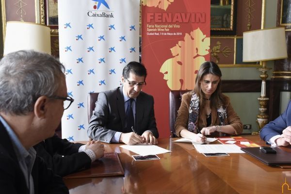 caixabank patrocinara fenavin