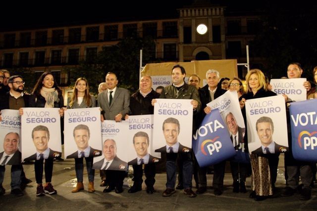 nunez pegada carteles2