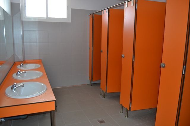 reunion felpeto arreglo baños colegio a