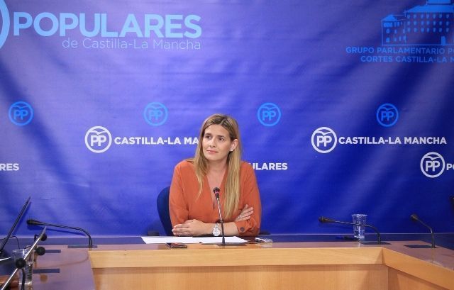 agudo en rueda de prensa