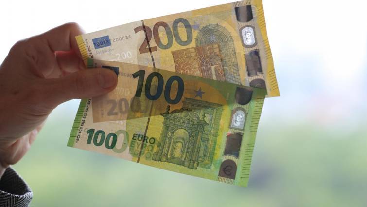 billetes100200eurosefe