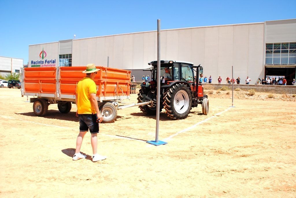 concurso habilidad con tractor las pedroñeras b