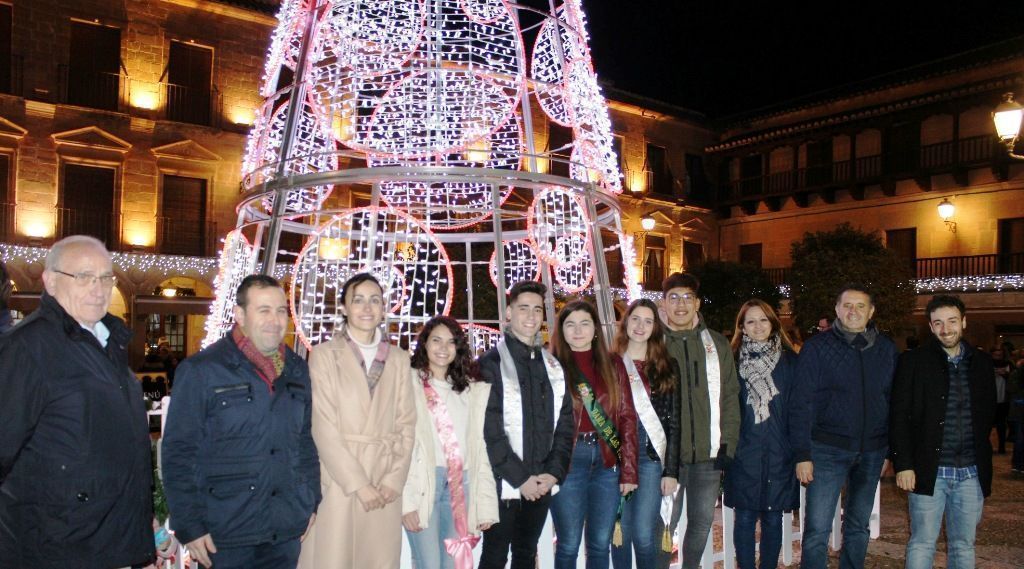 Corporación y Damas