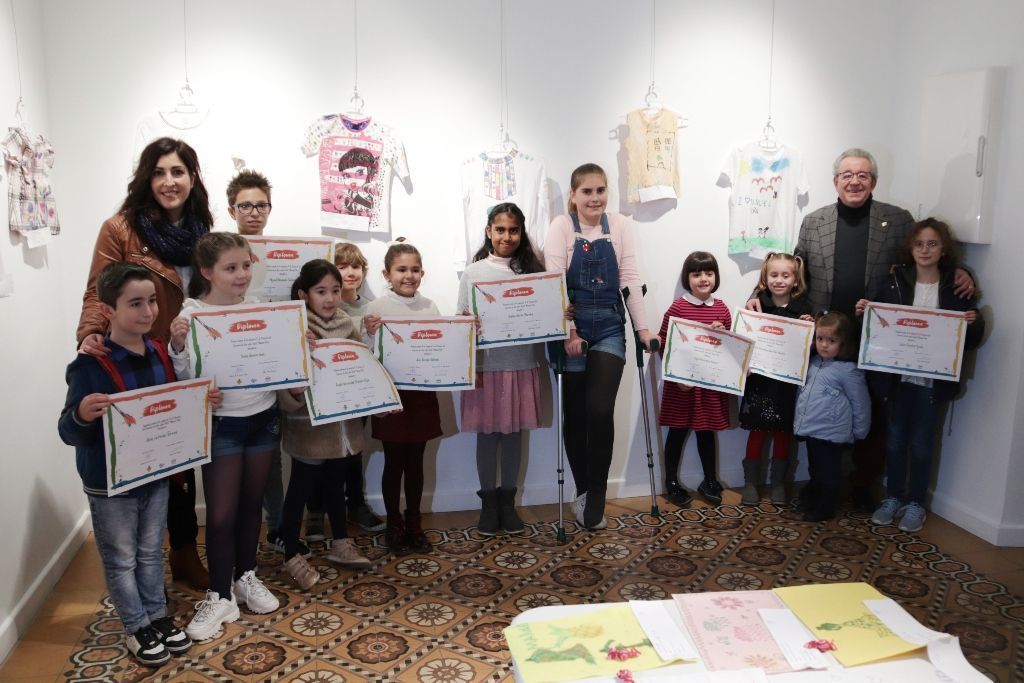 Concurso de arte infantil sobre textil Manuel Piña 1