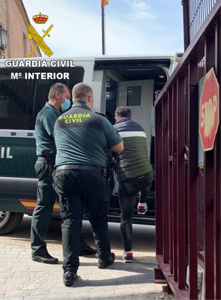 Detenidos robo bodega4